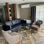 بارك 3*